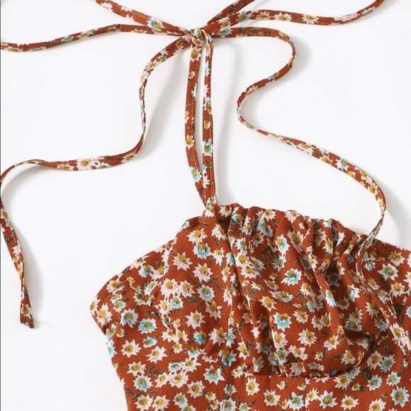 Knotted Shoulder Bust Ditsy Floral Dress - Picture 3 of 4